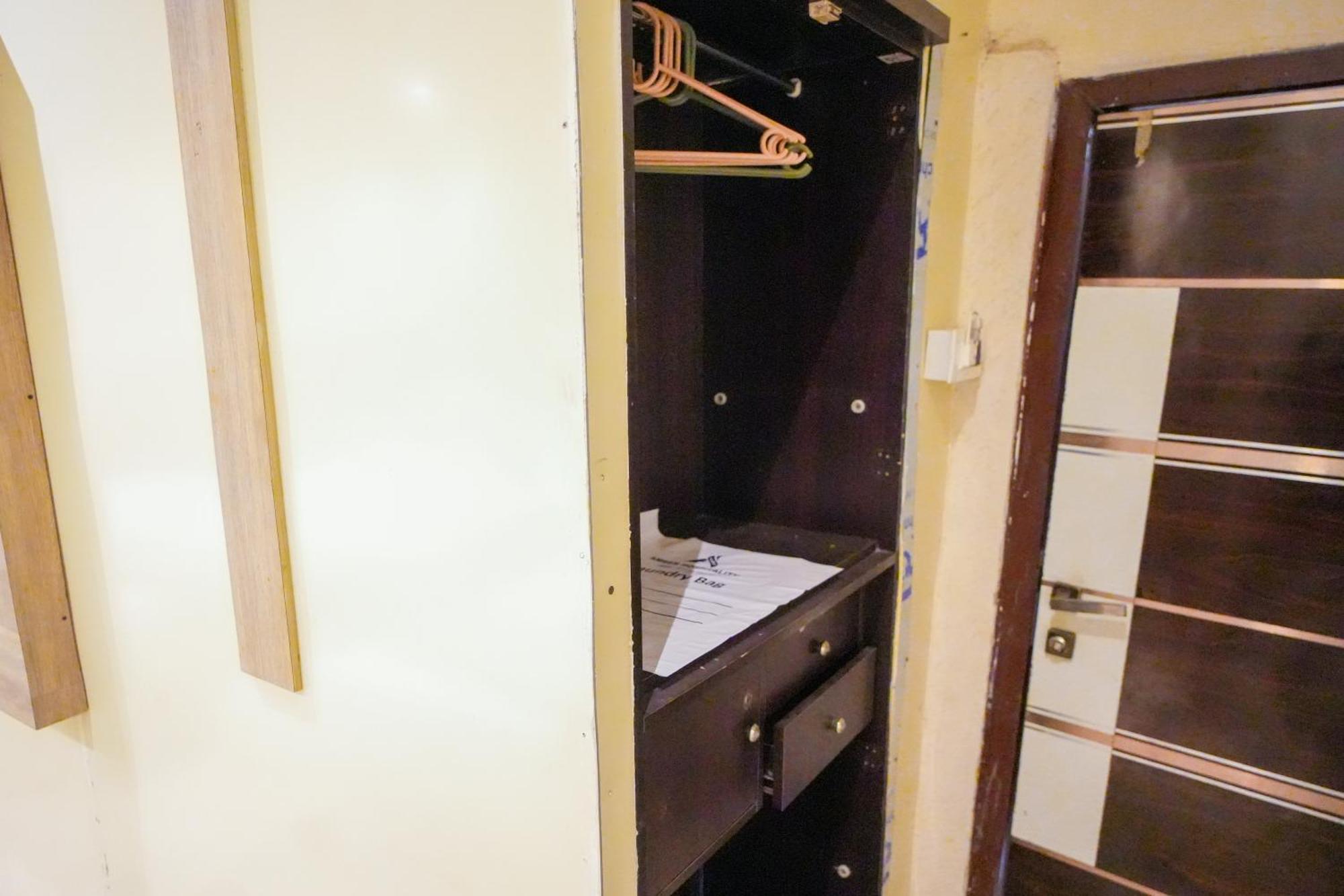 Hotel Skylink Hospitality Mahalaxmi Mumbai Bagian luar foto