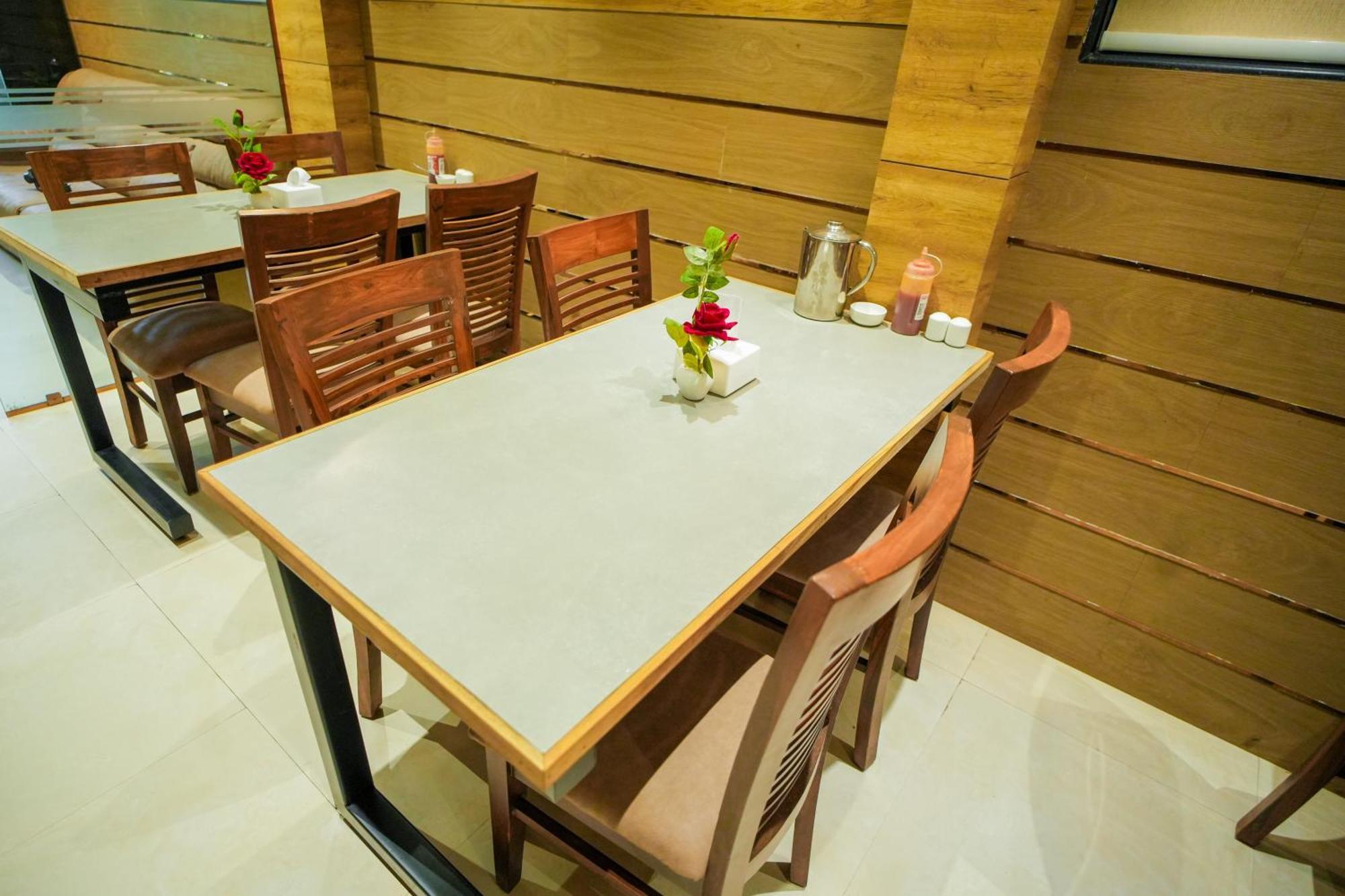Hotel Skylink Hospitality Mahalaxmi Mumbai Bagian luar foto