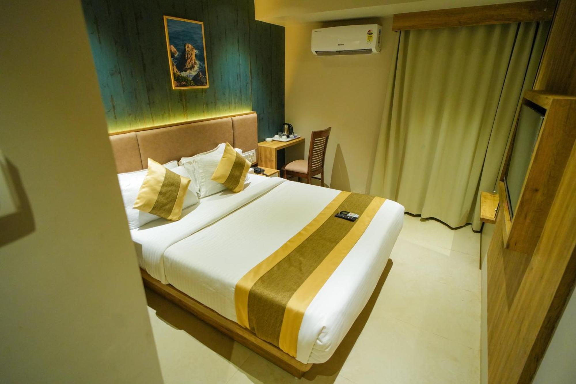 Hotel Skylink Hospitality Mahalaxmi Mumbai Bagian luar foto