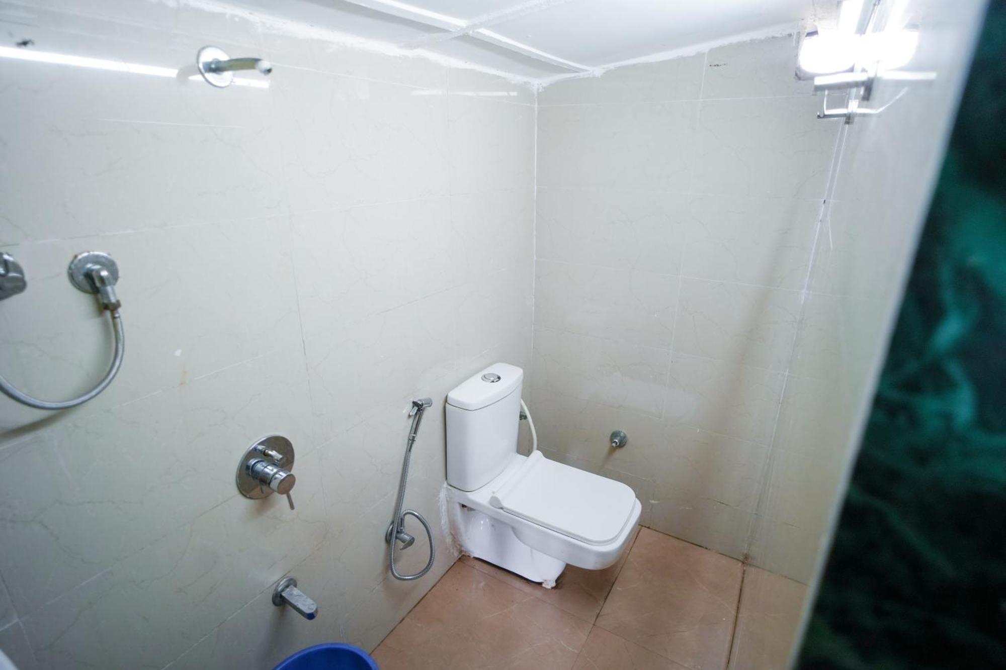 Hotel Skylink Hospitality Mahalaxmi Mumbai Bagian luar foto