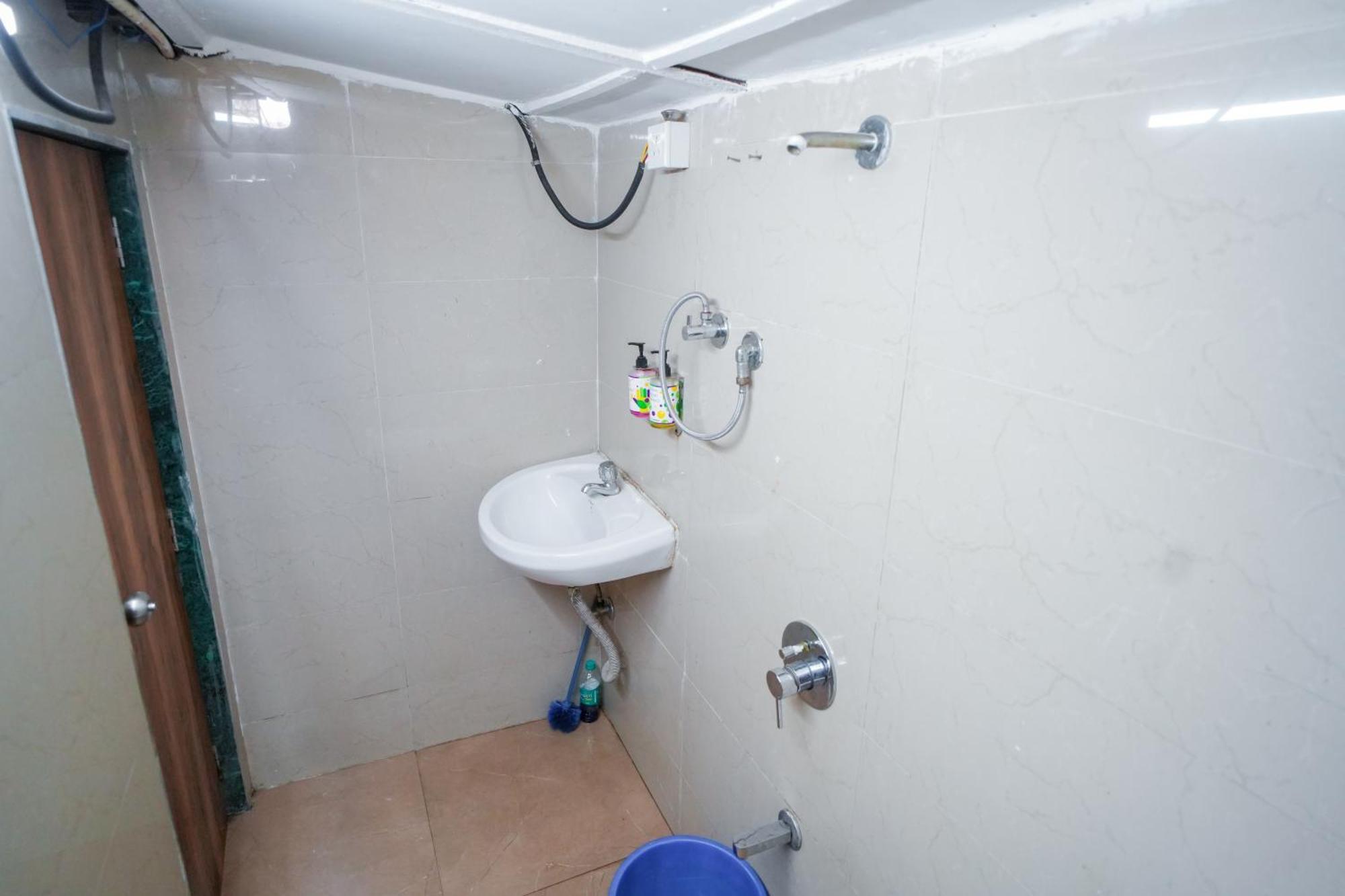 Hotel Skylink Hospitality Mahalaxmi Mumbai Bagian luar foto